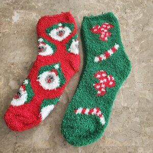 Women's Colorful Christmas Fluffy Socks (2pk) (NWOT)